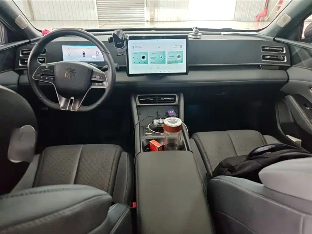 BYD Qin L 2024 DM-i 120KM Superior Edition фото 10