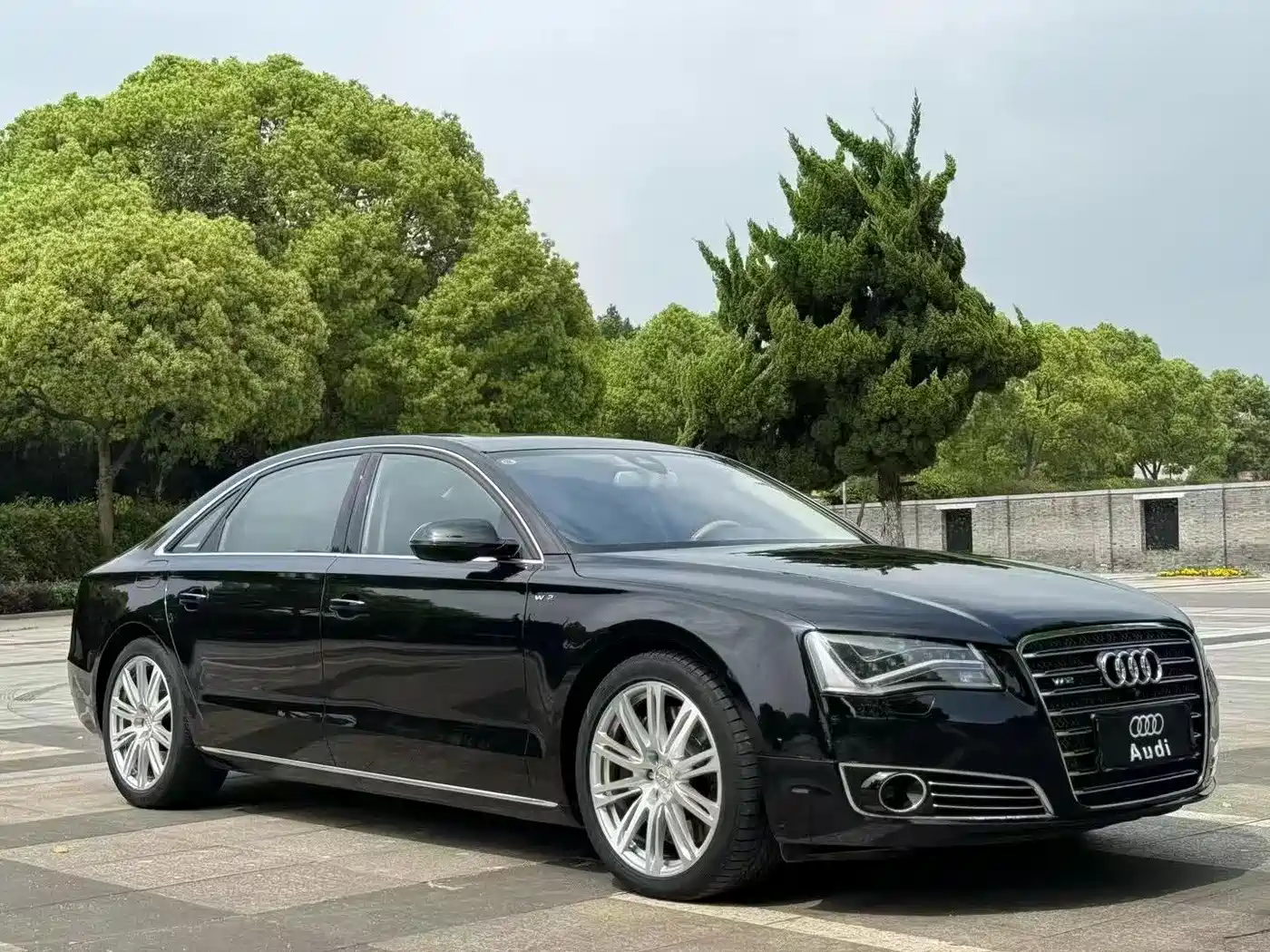 Audi A8 2013 A8L 6.3 FSI W12 quattro Exclusive фото 3