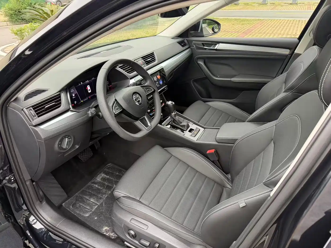 Škoda Superb 2019 TSI330 DSG Comfort Edition фото 5
