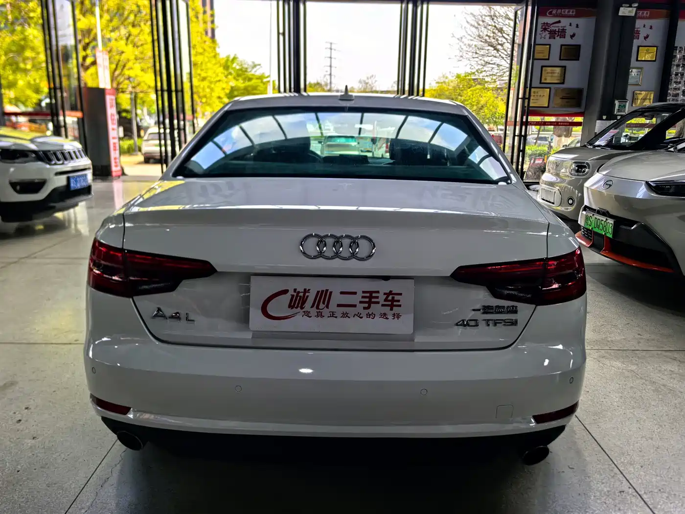 Фото 5 - Audi A4L