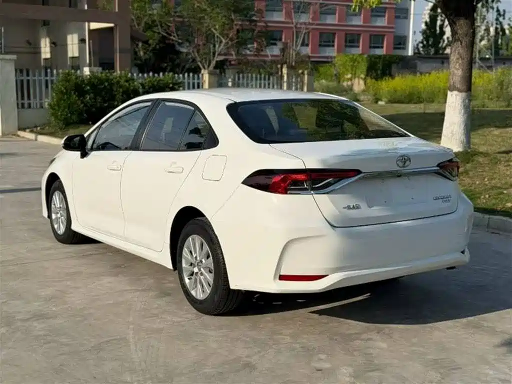 Toyota Corolla 2019 1.2T S-CVT GL-i Elite Edition фото 8