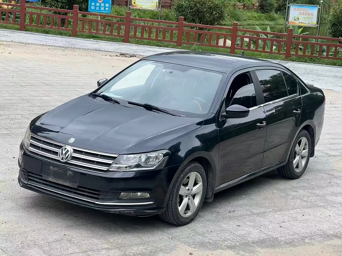 Volkswagen Lavida 2017 1.6L Automatic Comfort Edition