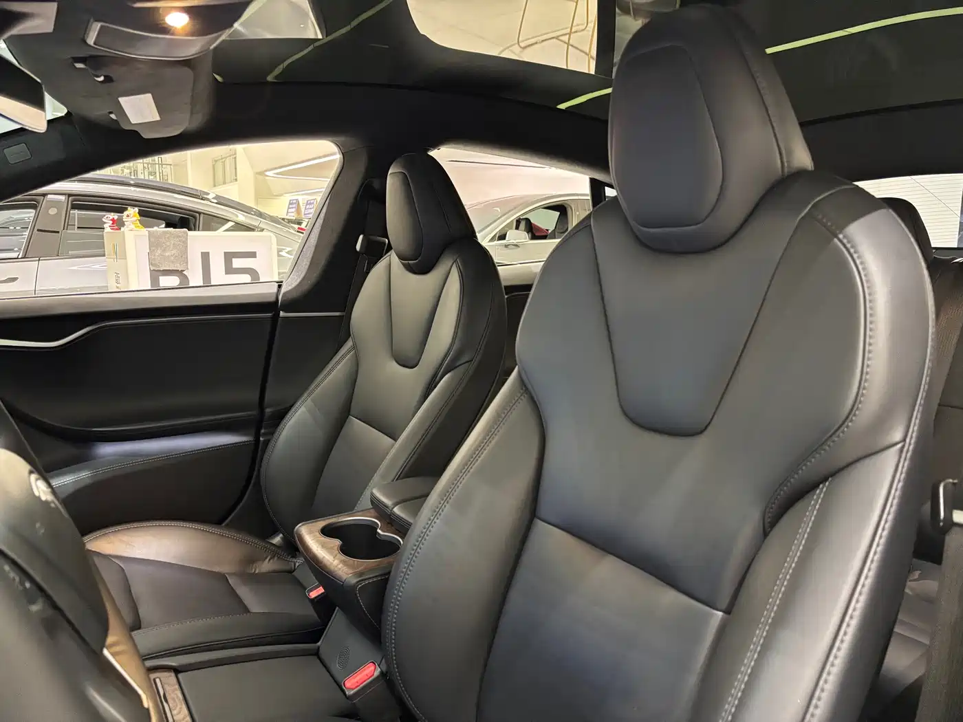 Tesla Model S 2020 2019 Long Range Version