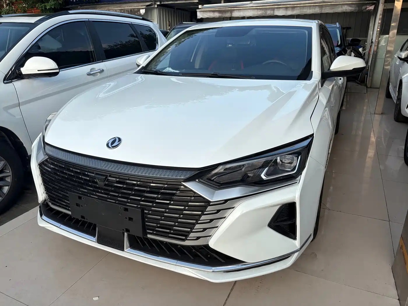 Dongfeng Aeolus Yixuan MAX 2024 2023 1.5T Ultra Stylish Dad Edition