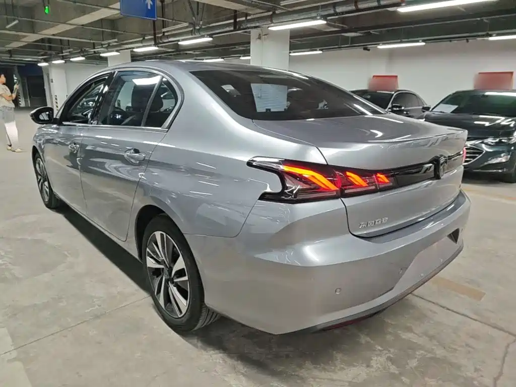 Peugeot 408 2025 2022 1.6T Light Chaser Edition