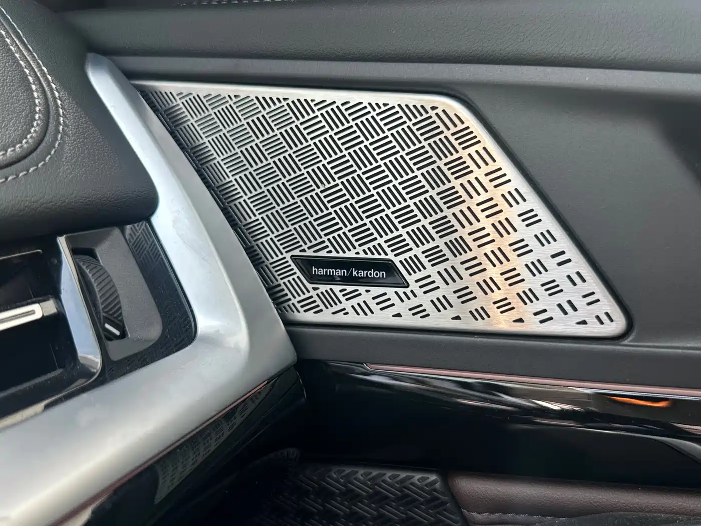 BMW X1 2024 sDrive25Li X Design Package фото 11