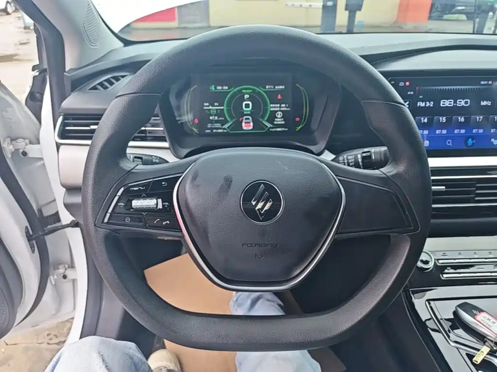 JMCG New Energy Yi 2024 2023 Online Ride-hailing Edition 52 Industry Version