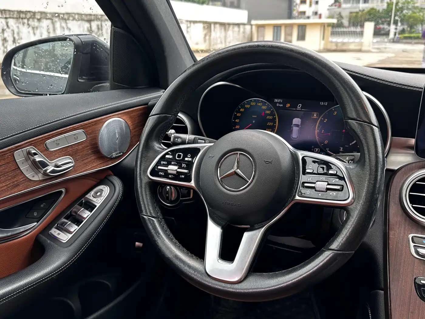 Mercedes-Benz GLC 2020 GLC 300 L 4MATIC Luxury фото 14