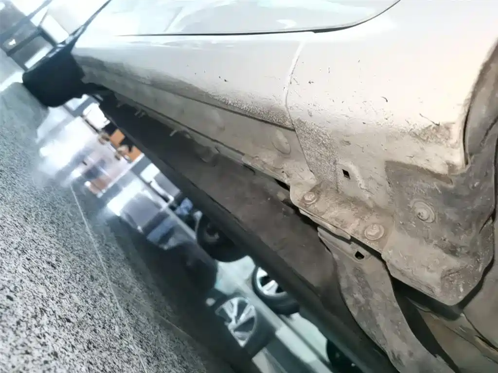 BYD Qin New Energy 2019 Travel Standard Edition фото 21
