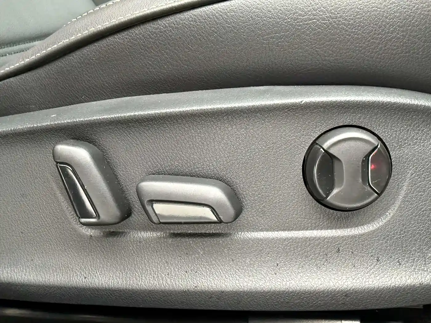 Volkswagen Passat 2017 330TSI DSG Prestige фото 21