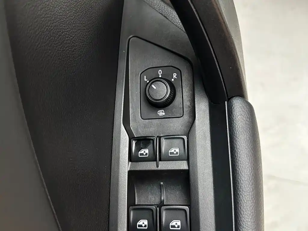 Volkswagen Tharu 2022 280TSI FWD Luxury Edition фото 16