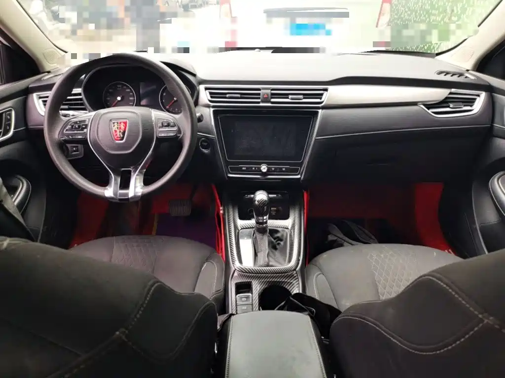 Фото 10 - Roewe i5