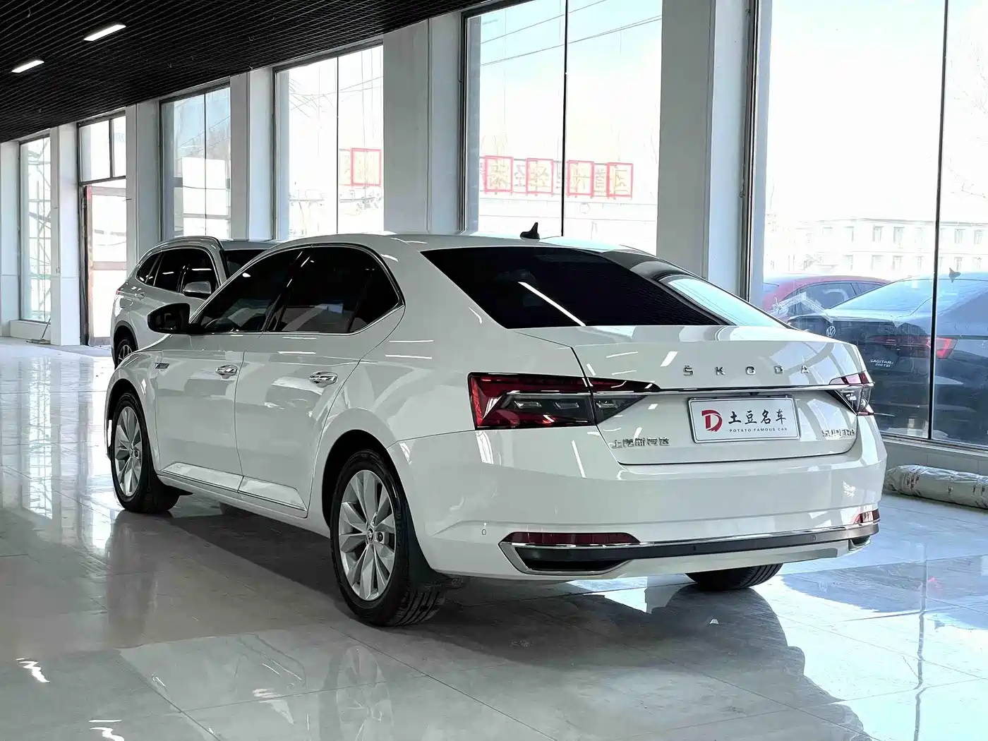 Škoda Superb 2021 TSI280 DSG Comfort Edition фото 6