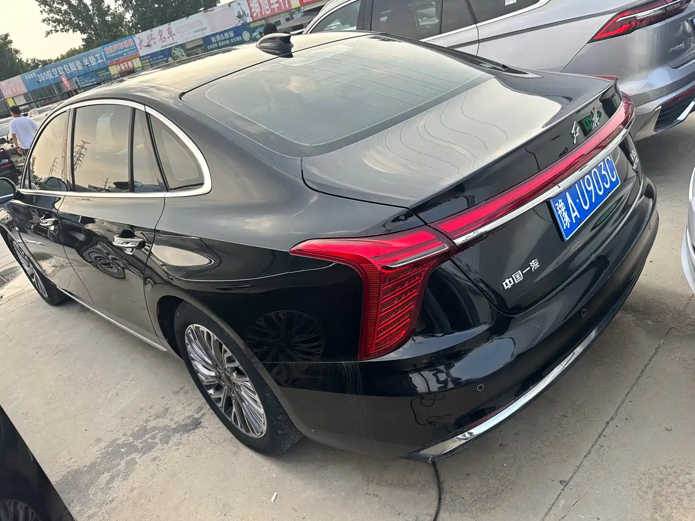 Hongqi H5 2023 2.0T Auto Smart Connect Flag Enjoy фото 9