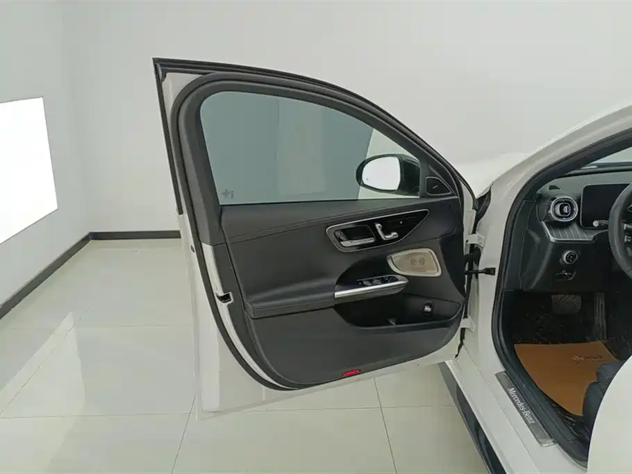Mercedes-Benz C-Class 2024 Facelift C 260 L Moonlight Sport фото 7