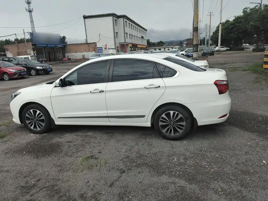 Dongfeng Aeolus Dongfeng Fengshen A60 2017 2016 1.6L Automatic Luxury