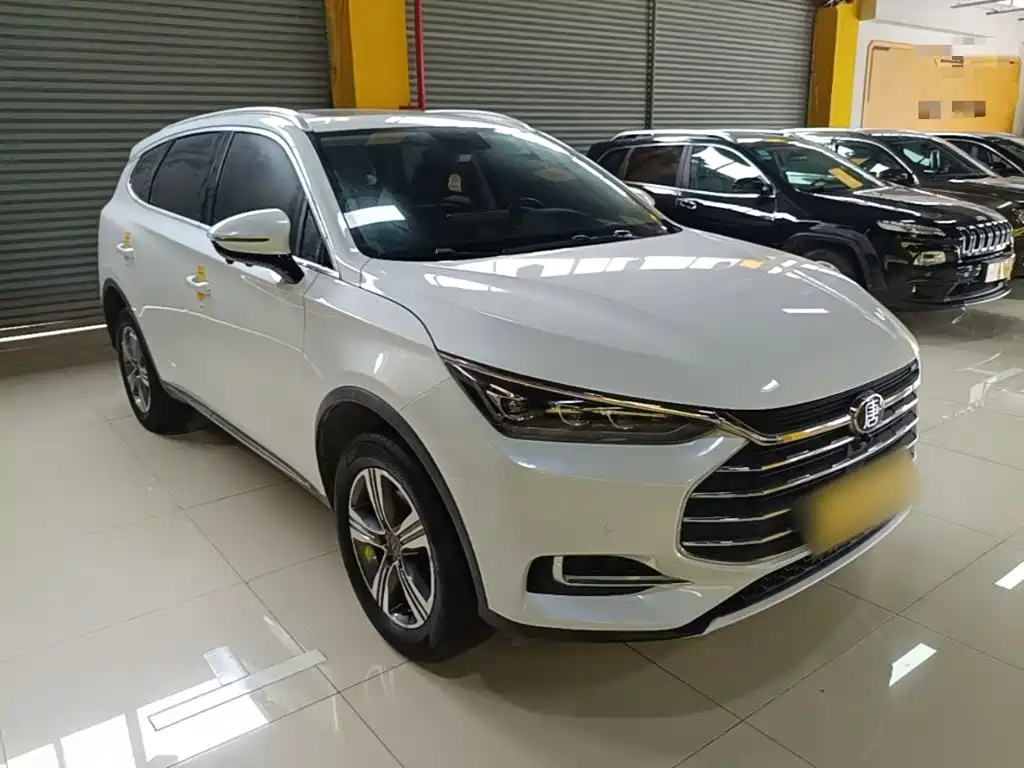 BYD Tang 2019 2019 2.0T Automatic Smart Connect Luxury 5-seater China VI