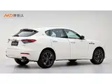 Фото 3 - Maserati Levante