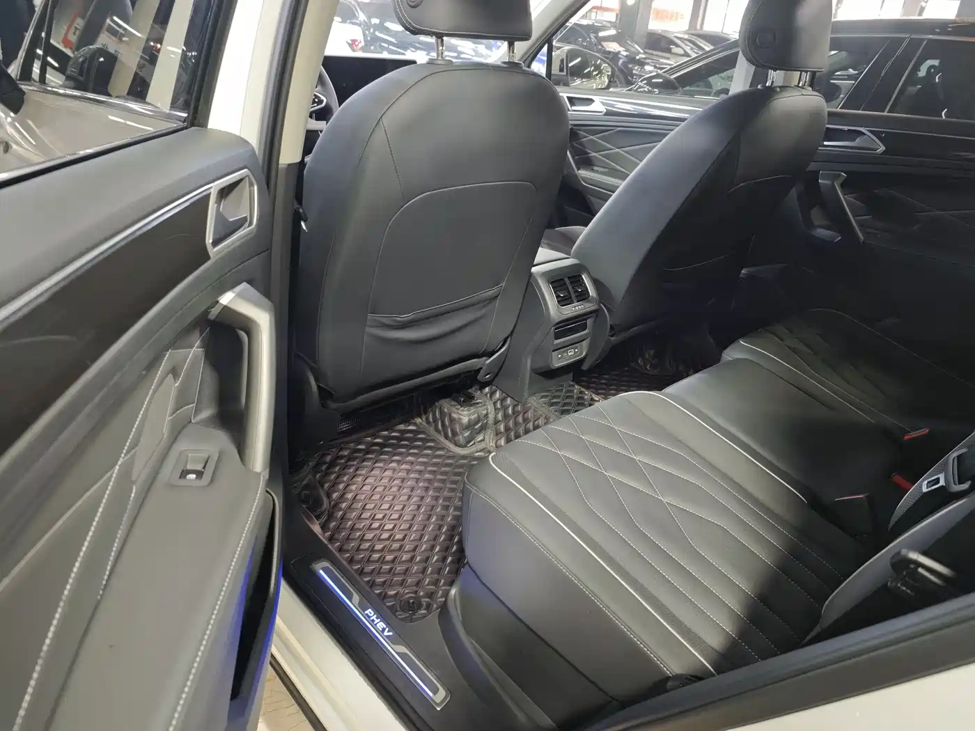 VOLKSWAGEN TIGUAN L NEW ENERGY