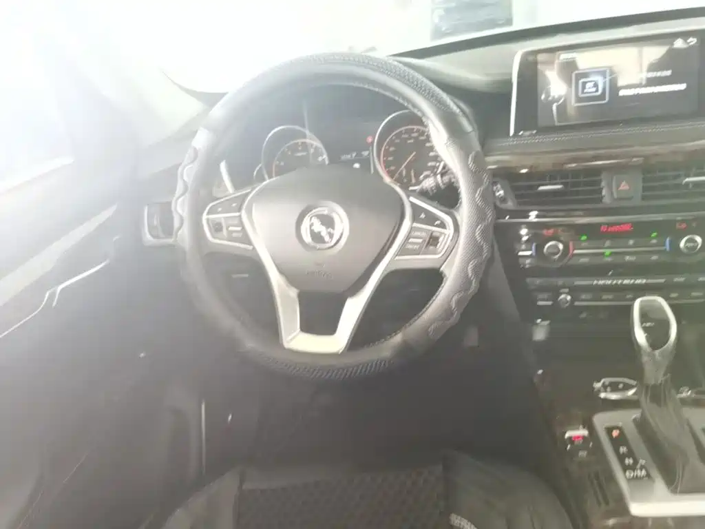 Hanteng Auto Hanteng X7 2018 2018 Model X7S 1.5T Automatic Flagship Edition