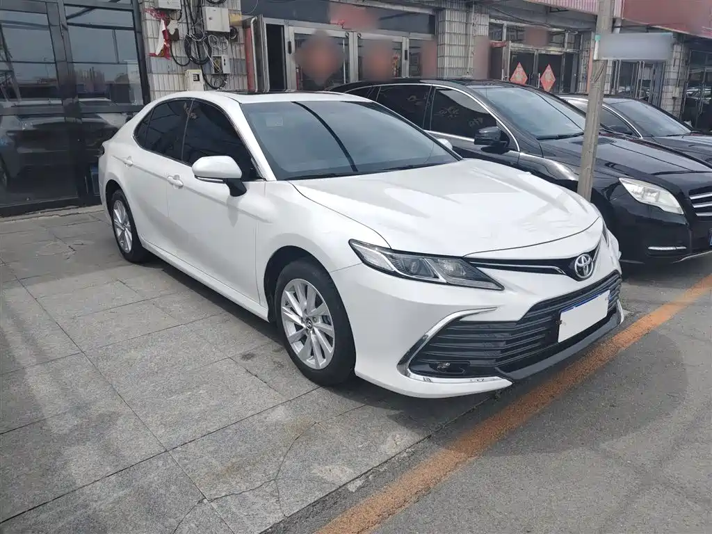Toyota Camry 2023 2.0GVP Leading Edition фото 8