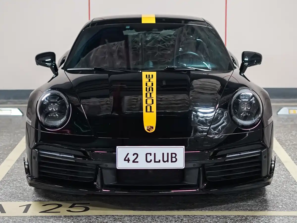 Фото 2 - Porsche 911