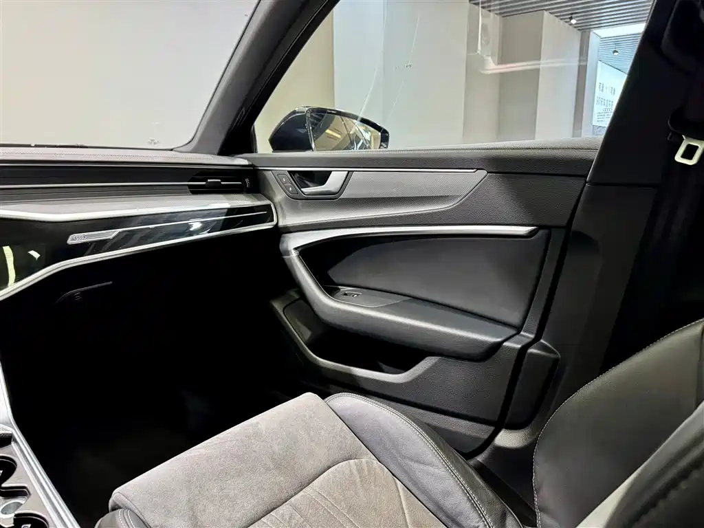 Audi A6L 2022 45 TFSI Premium Dynamic фото 28