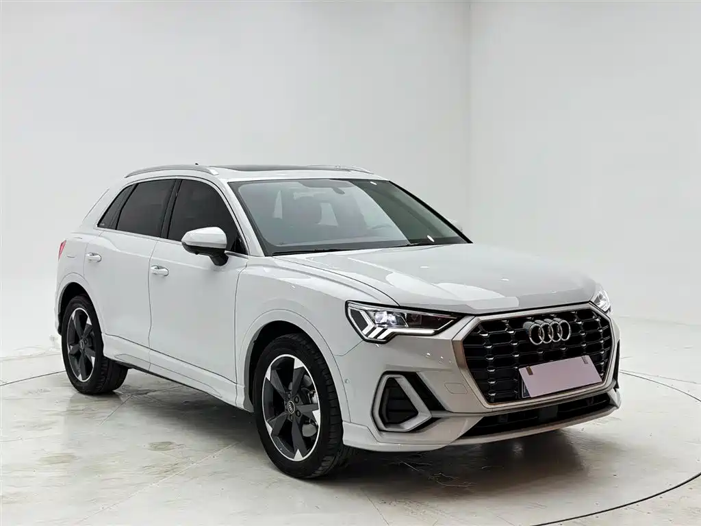 Audi Q3 2023 35 TFSI Fashion Dynamic (1.4T) фото 3