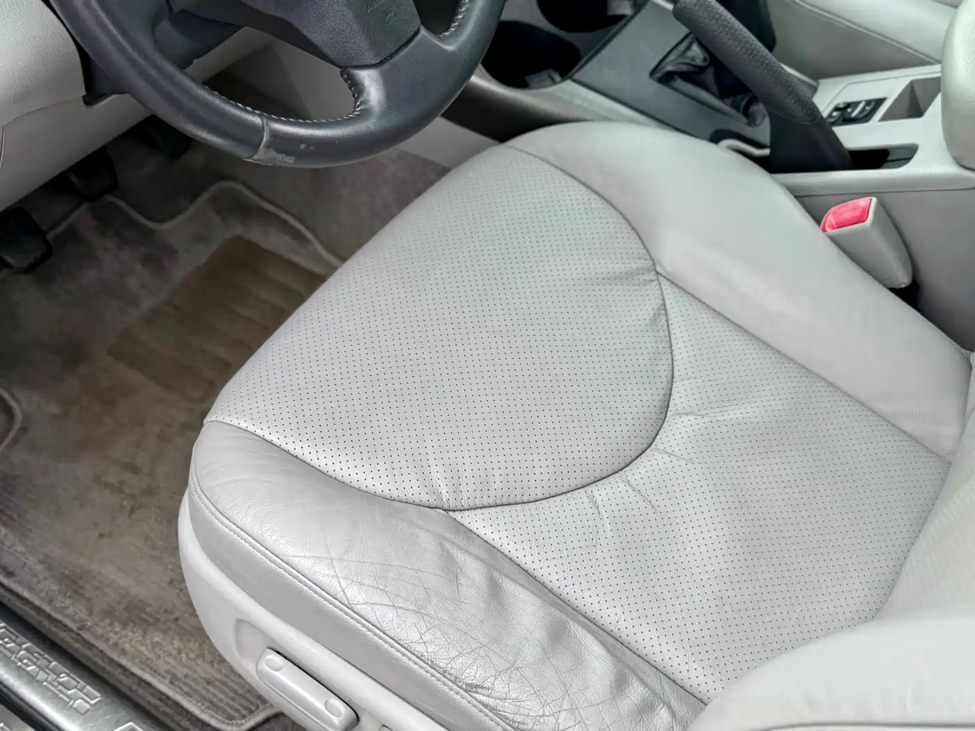 Toyota RAV4 Rongfang 2010 2.4L Manual Luxury Upgrade Edition фото 13