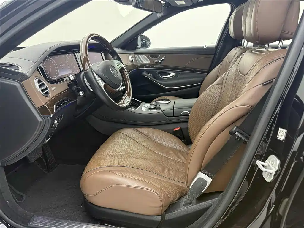 Mercedes-Benz Maybach S-Class 2015 S 500 4MATIC фото 9