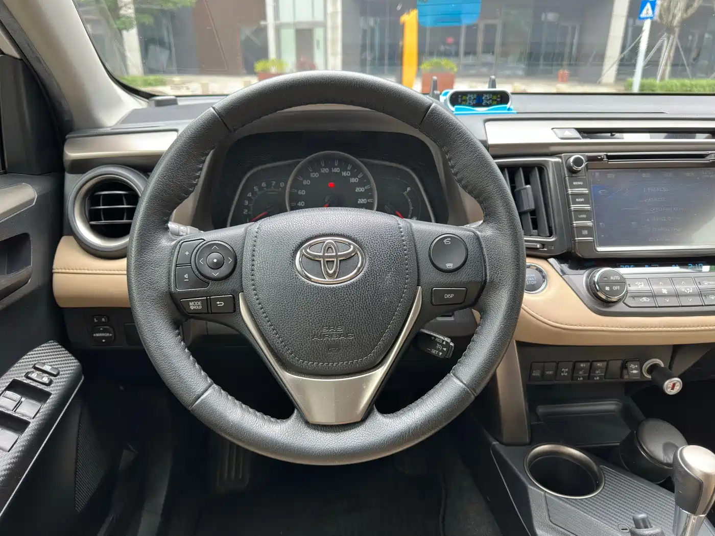 Toyota RAV4 Rongfang 2015 2.5L Automatic 4WD Elite Edition фото 14