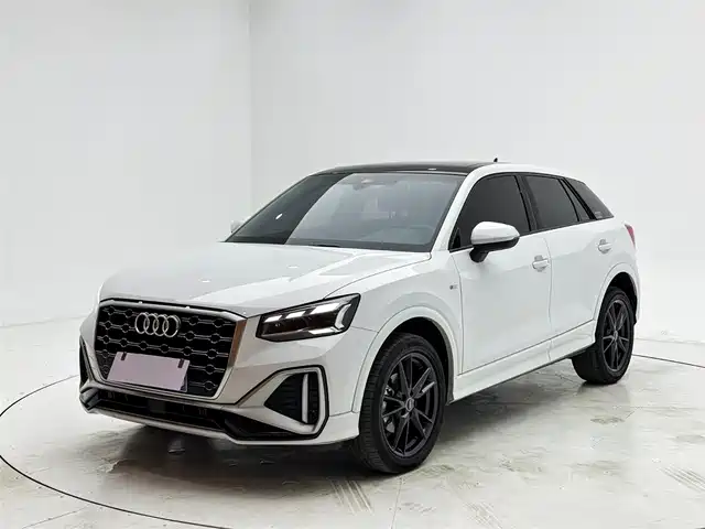 Audi Q2L 2022