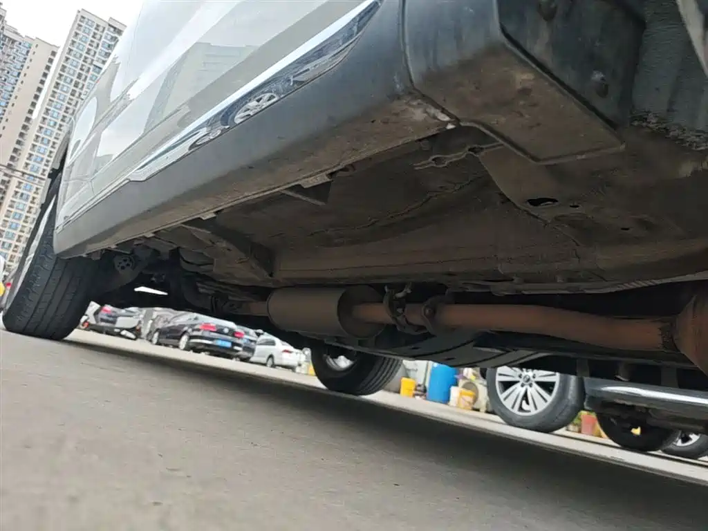 Haval M6 2021 PLUS 1.5T DCT Elite Smart Connect фото 21