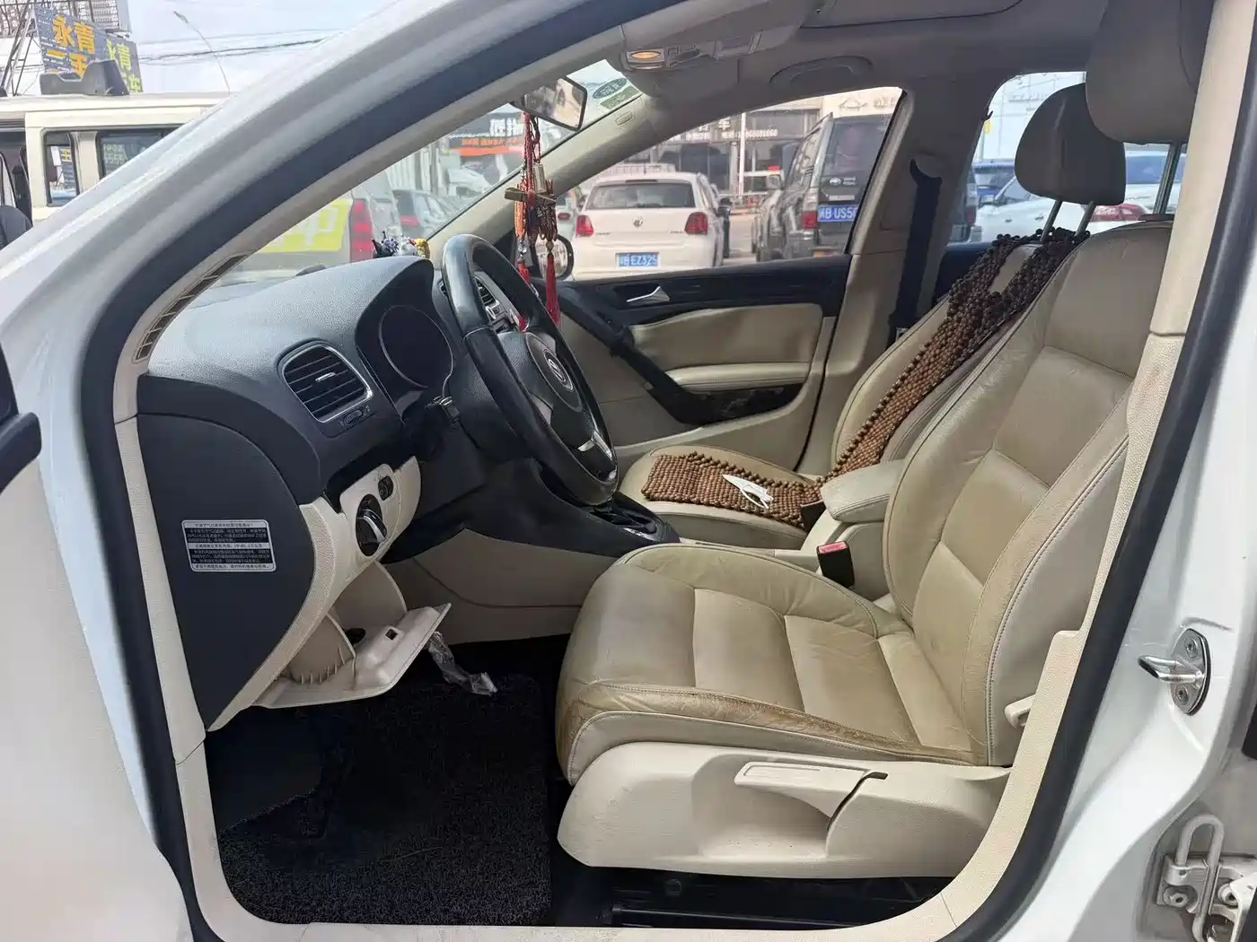 Фото 4 - Volkswagen Golf