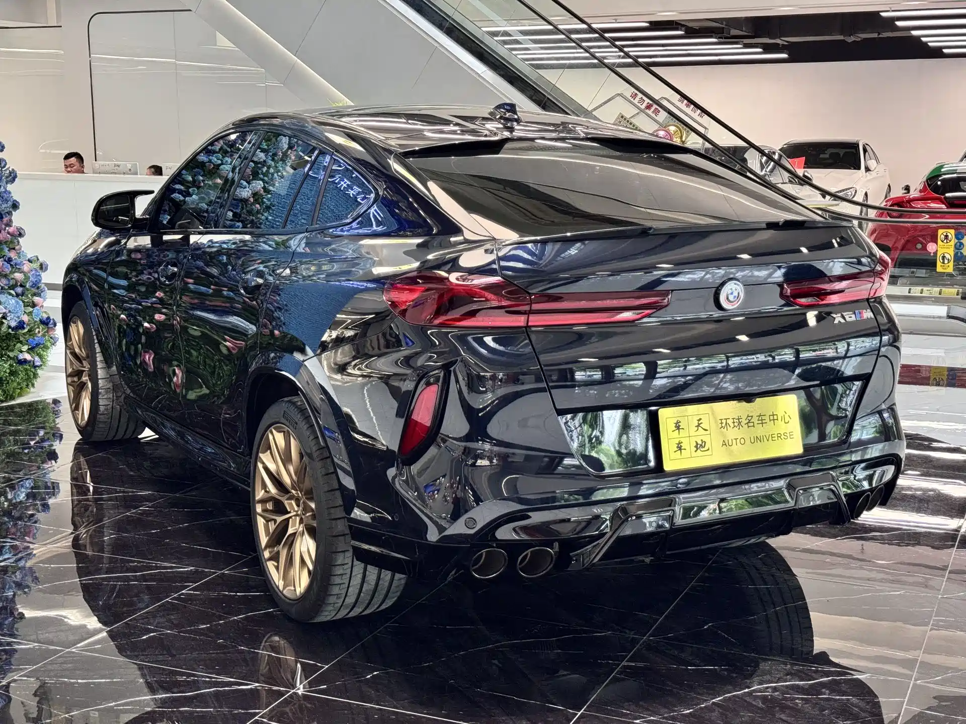 Фото 26 - BMW X6 M