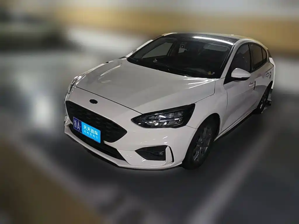 Фото 1 - Ford Focus