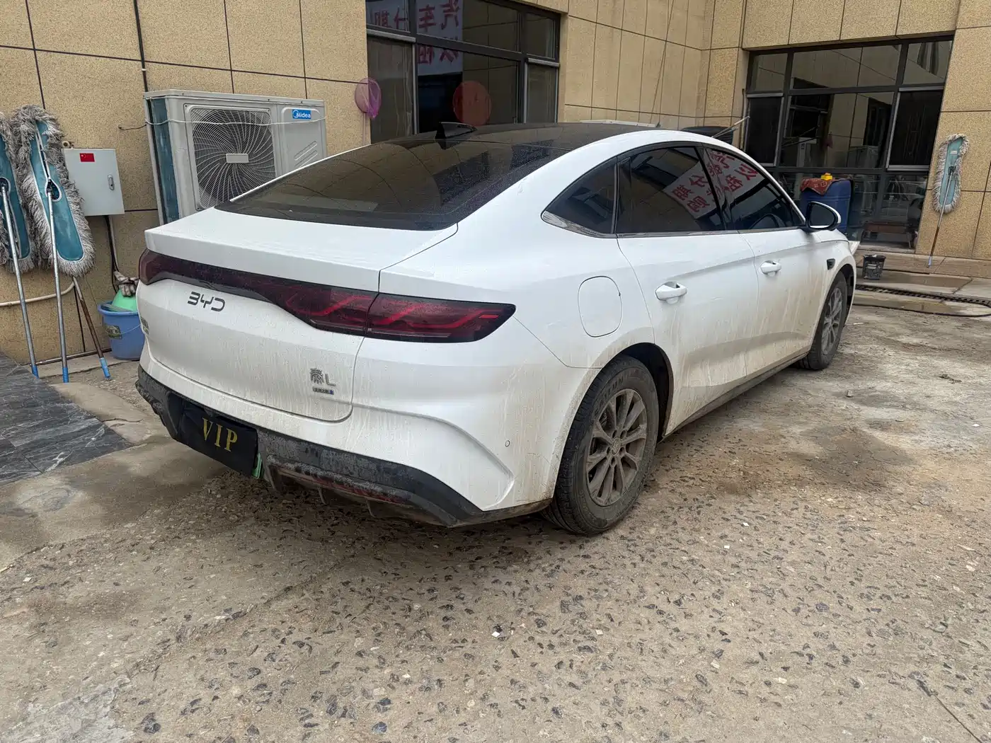 BYD Qin L 2025 DM-i Smart Drive Edition 80KM Leading фото 6
