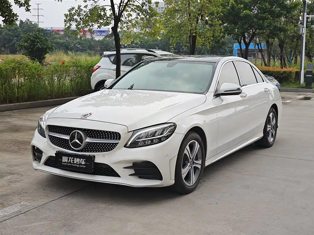 Фото 1 - Mercedes-Benz C-Class