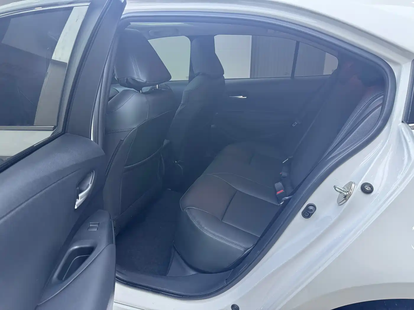 Toyota Corolla 2021 1.2T S-CVT Elite Edition фото 15