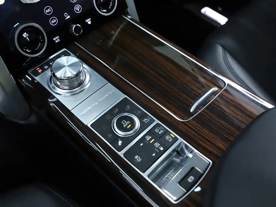 Land Rover Range Rover 2014 3.0 SC V6 Vogue фото 10