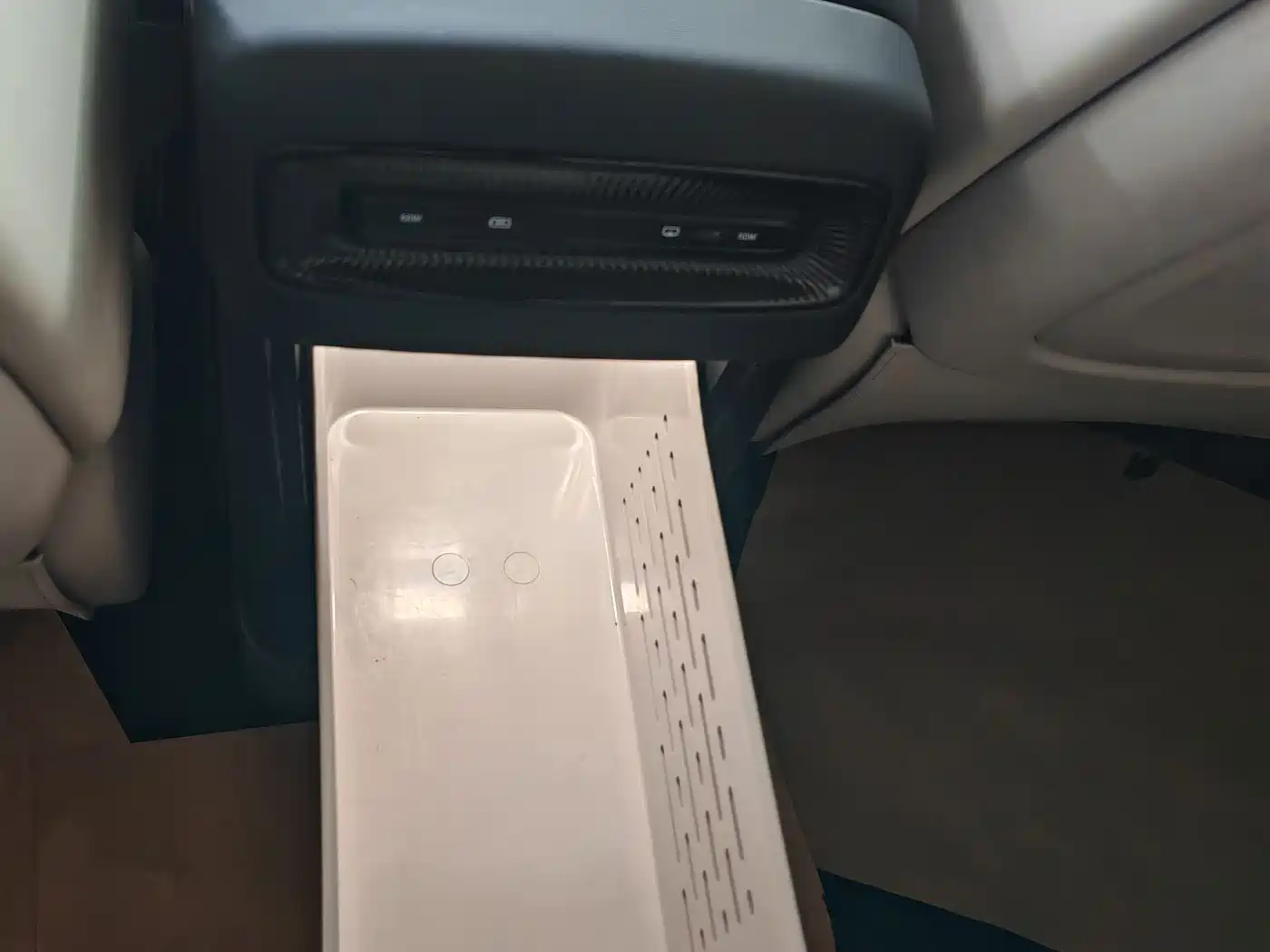 Voyah Auto Voyah Dreamer 2025 PHEV AWD Flagship Kunpeng Edition фото 22