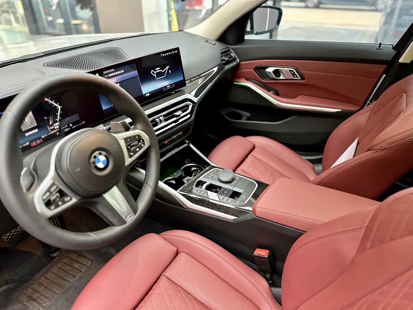 BMW 3 Series 2023 325Li M Sport Package фото 5