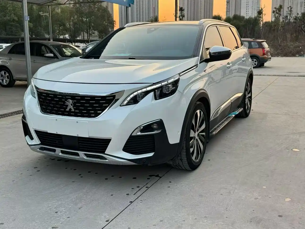 Peugeot 5008 2017 380THP 7-Seater Luxury GT Edition
