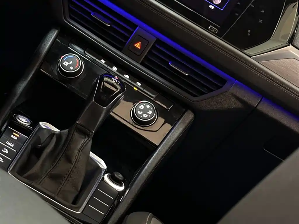 Volkswagen Sagitar 2021 280TSI DSG Comfort Smart Connect Edition фото 20