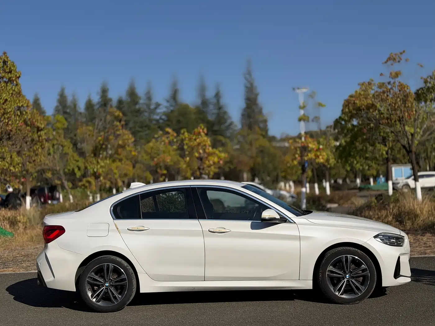 BMW 1 Series 2021 120i M Sport фото 4