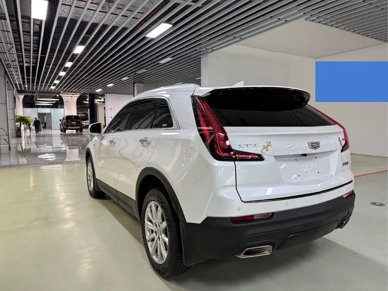CADILLAC XT4