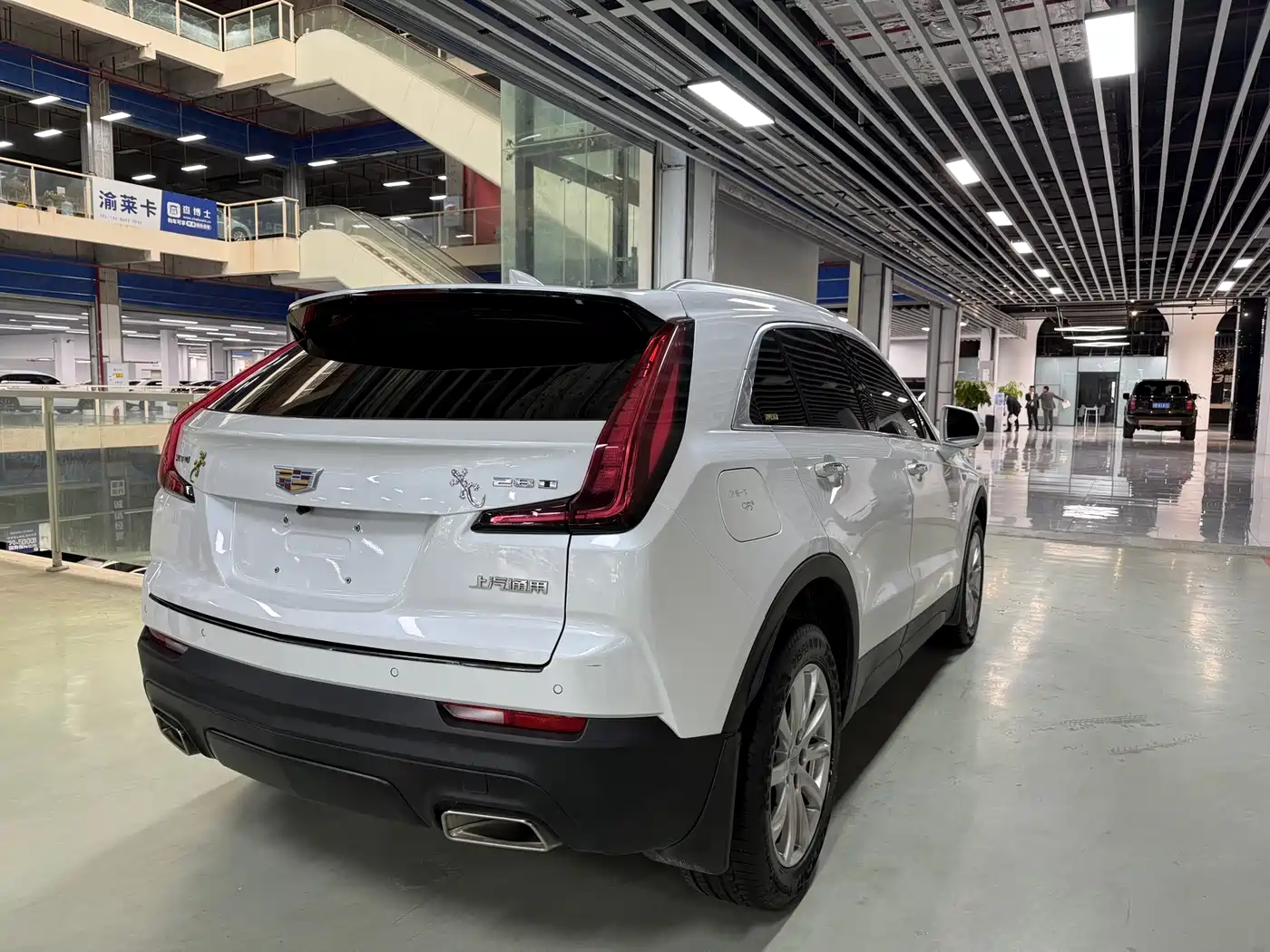 CADILLAC XT4