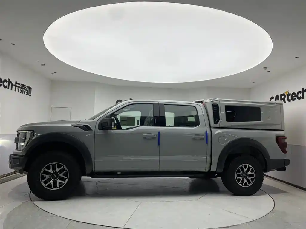 FORD F-150 RAPTOR
