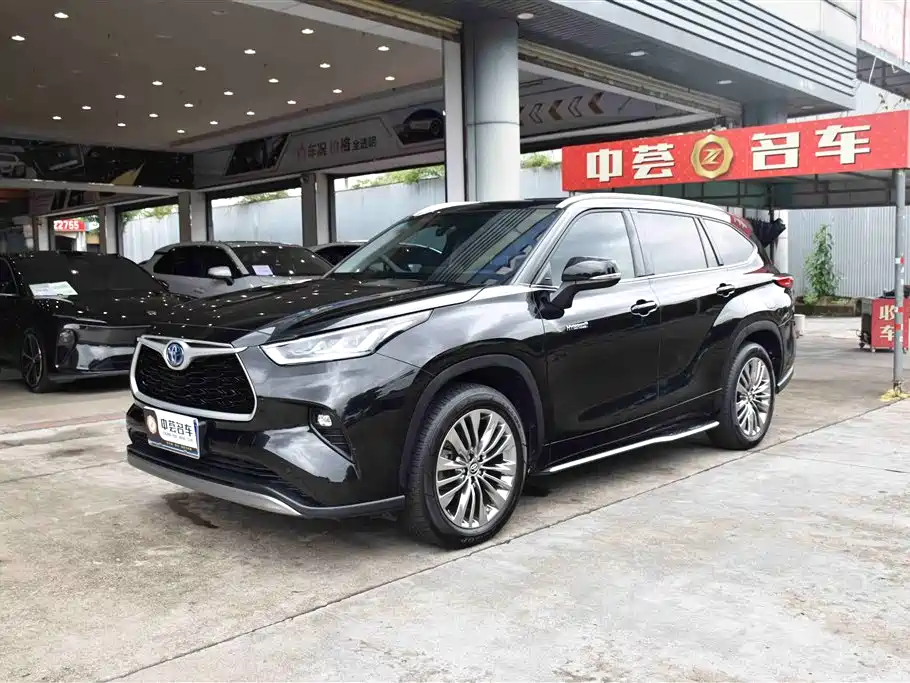 TOYOTA HIGHLANDER