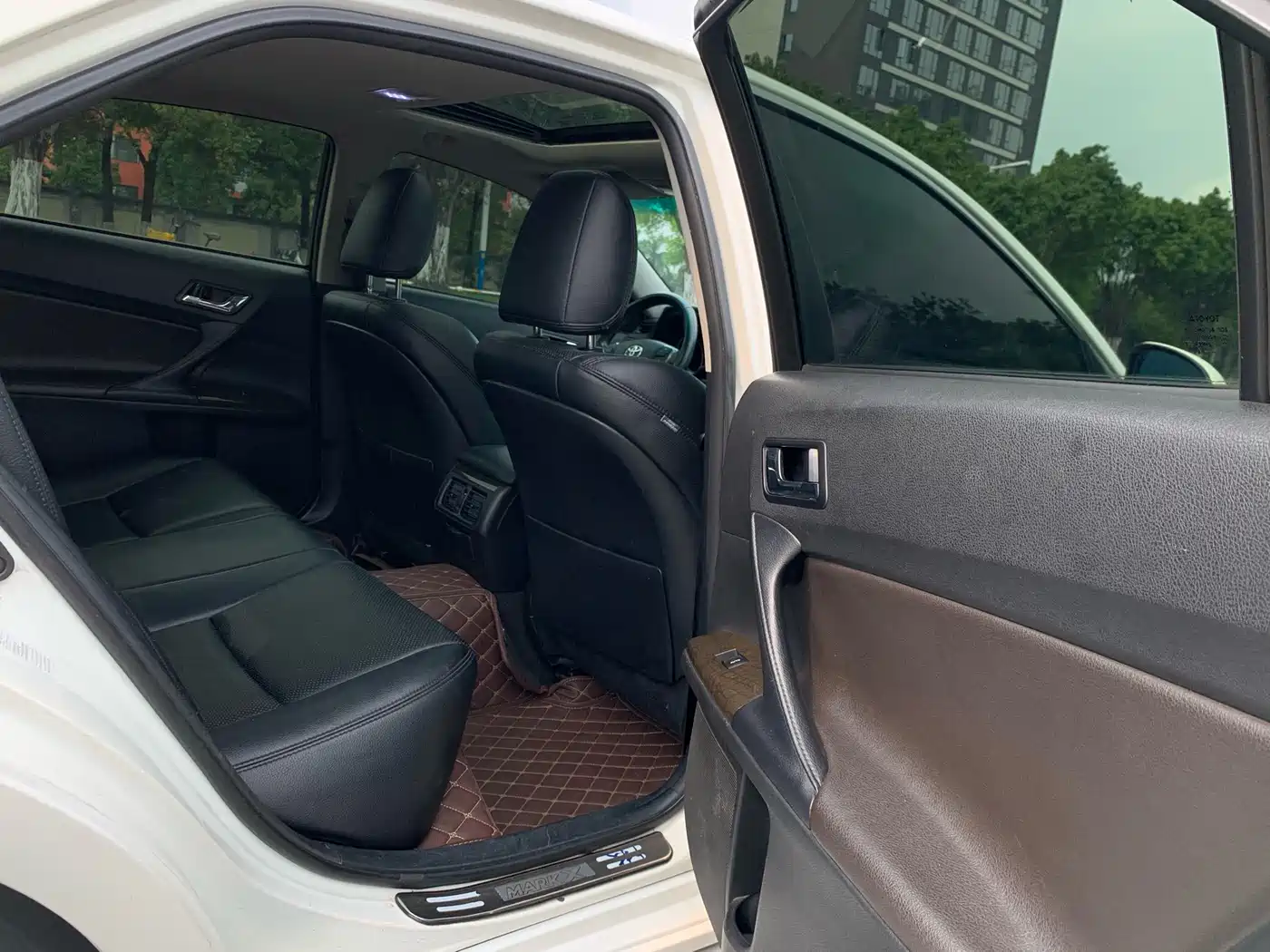 Toyota Reiz 2013 2.5V Premium Edition фото 15